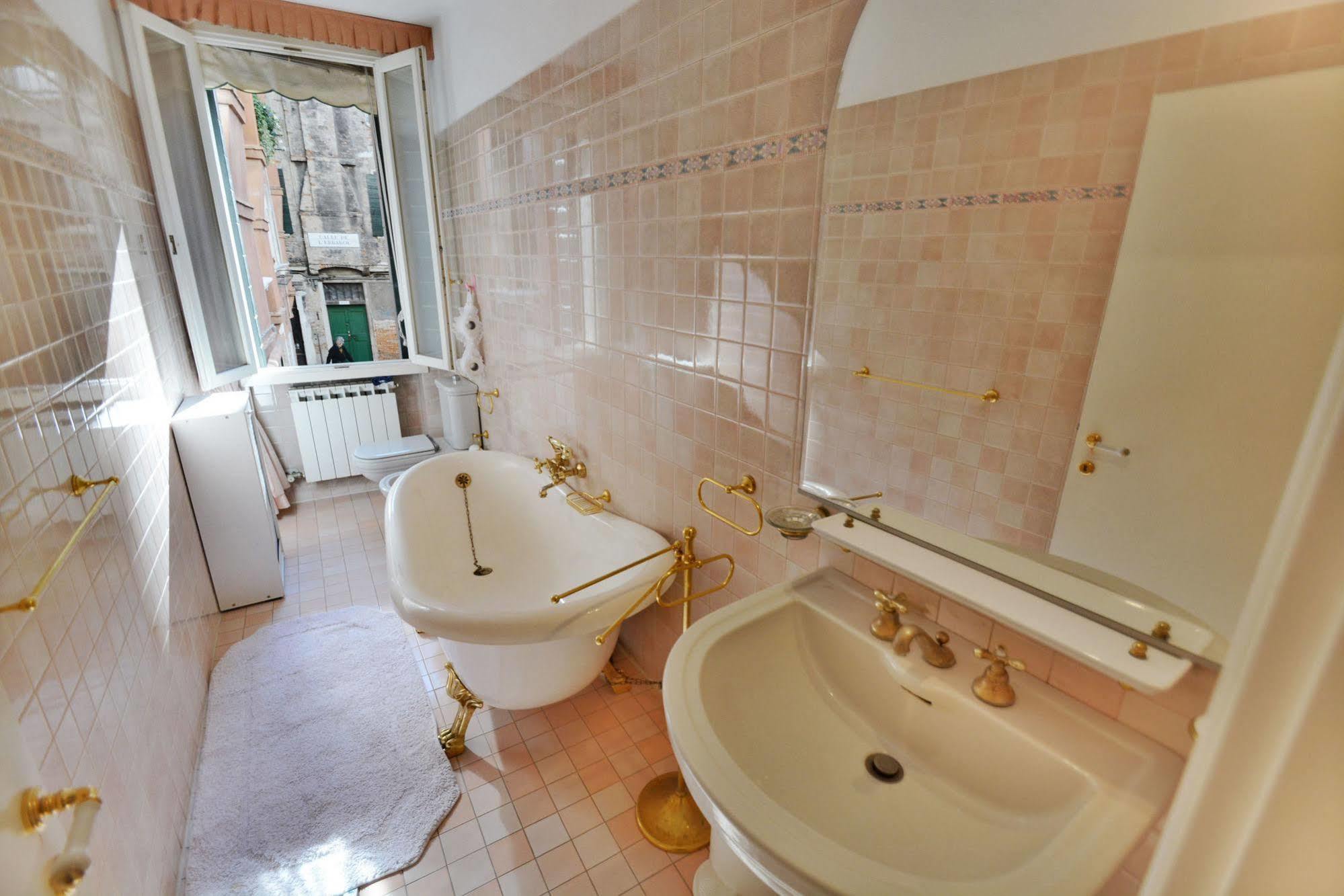 Ve.N.I.Ce. Cera Casa Del Sol Apartment Венеция Екстериор снимка